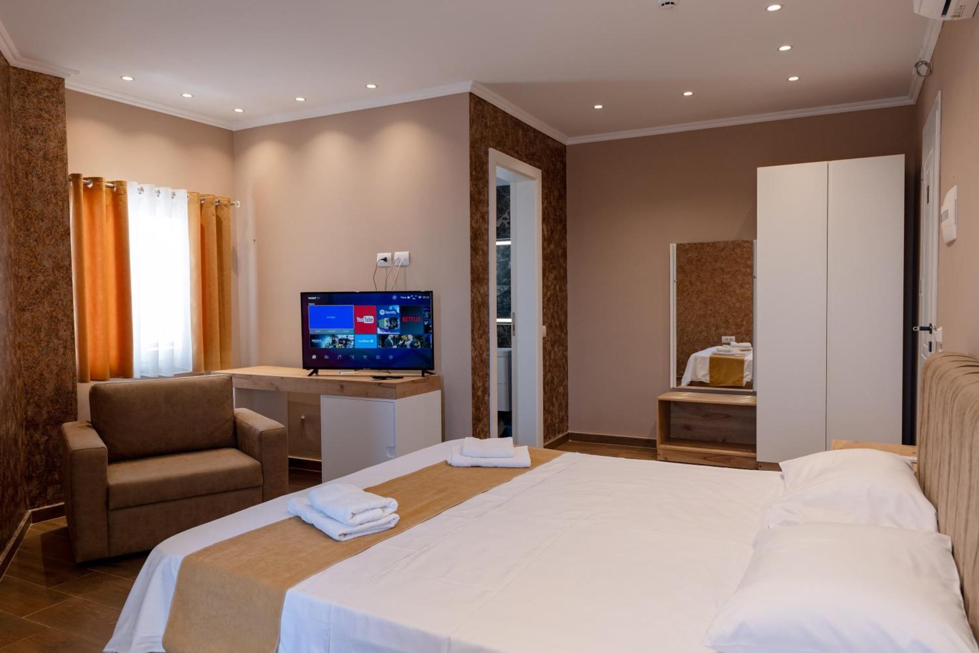 Lider Hotel 4*