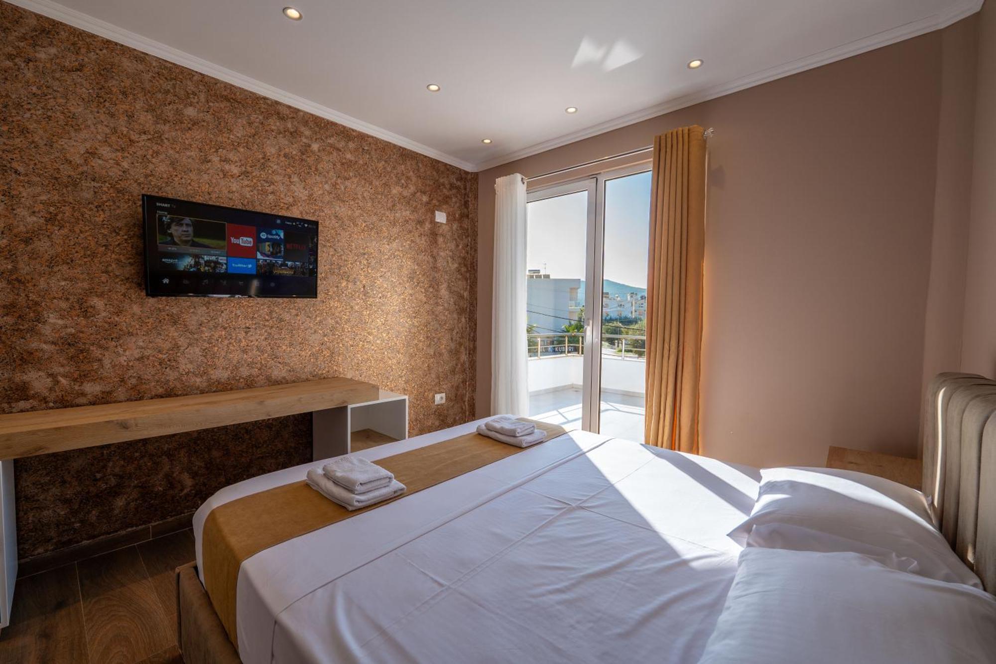 Lider Hotel 4*